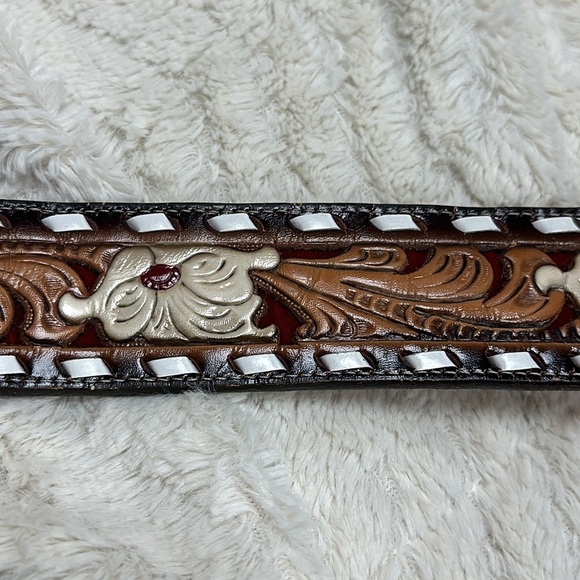 Vintage Tony Lama, Tooled Leather Belt Personalized 'GARY'. COLORS & LACED TRIM - Picture 5 of 6